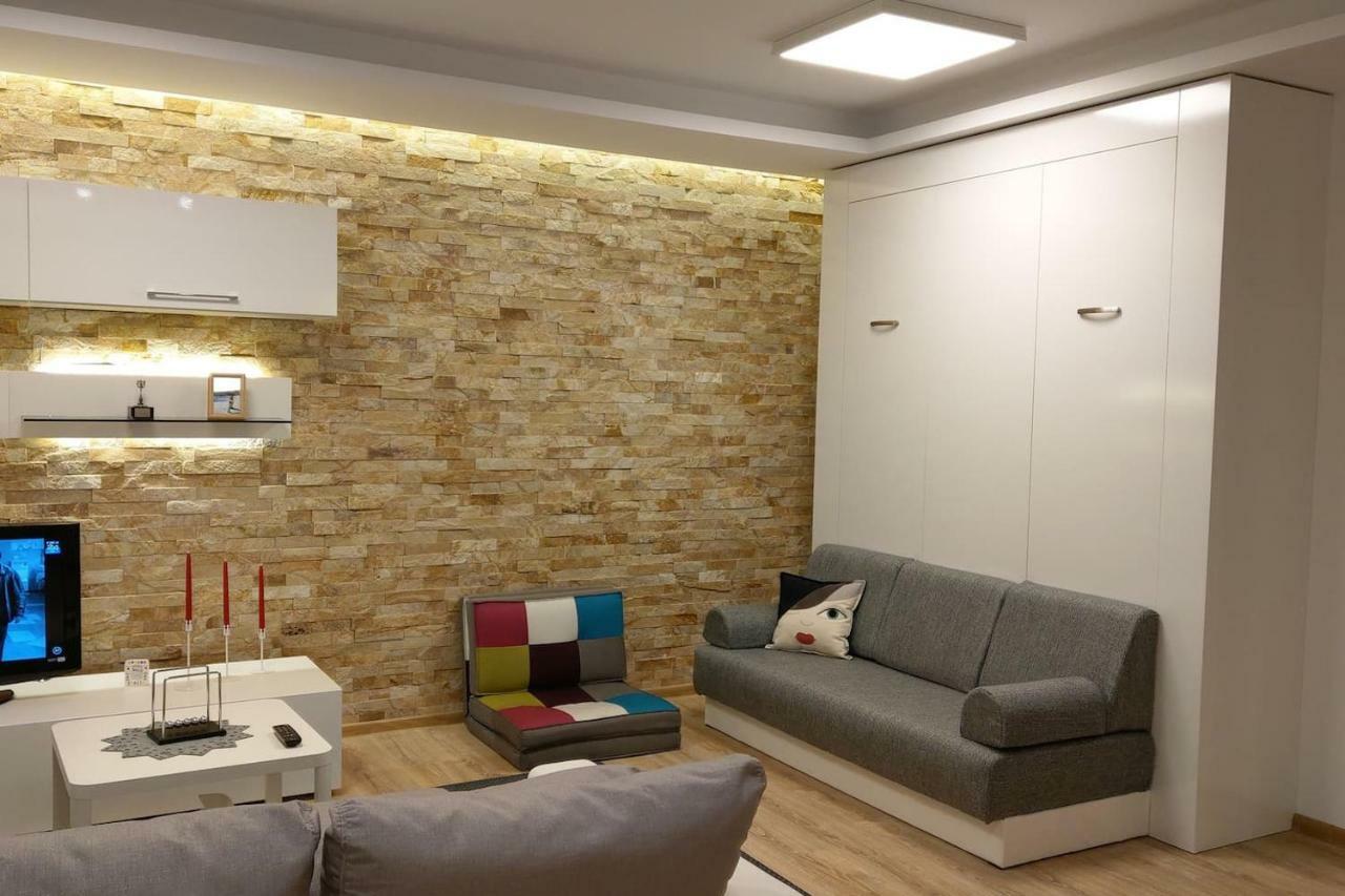 Studio 10 Буштени Экстерьер фото