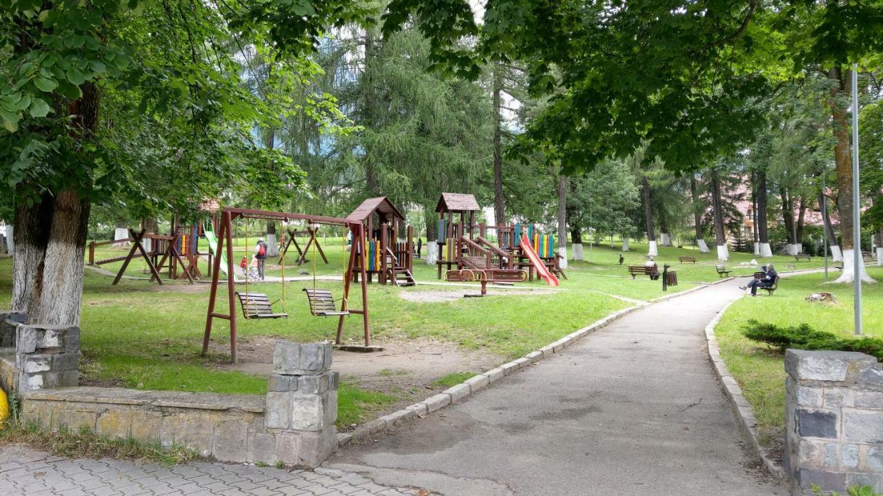 Studio 10 Буштени Экстерьер фото